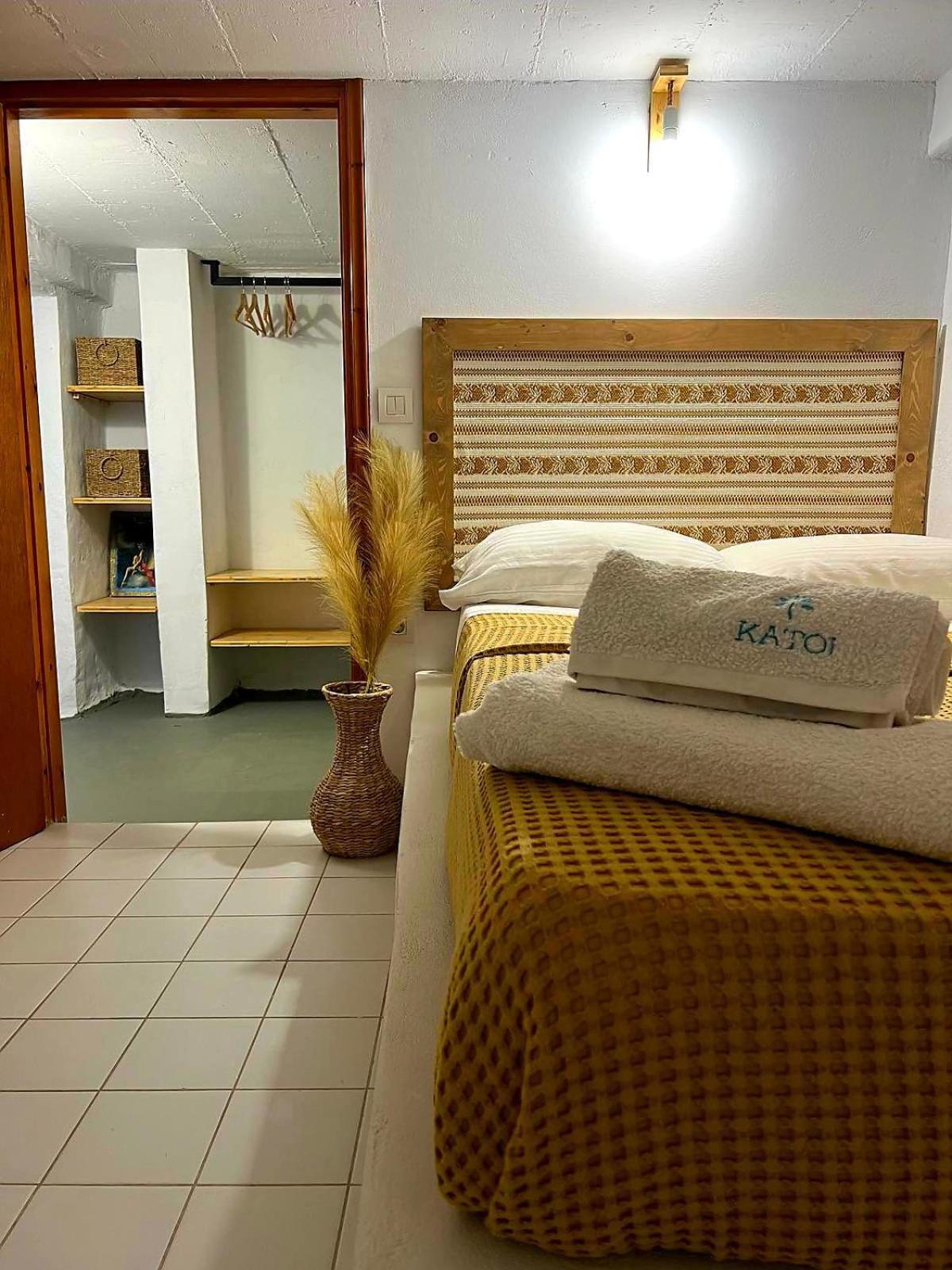 Katoi Traditional House Exo Khora